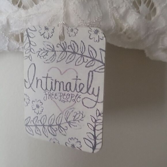 NWT Free People White S Adella Bralette Crop Top Crochet Embroider Lace Eyelet - Picture 8 of 12